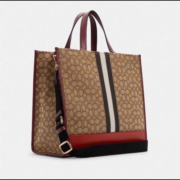 Coach Dempsey 40 - Picture 2 of 2